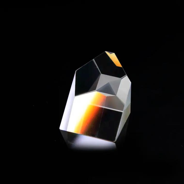 南阳晶亮光电精密棱镜 0.5毫米尺寸的微观光学杰作
